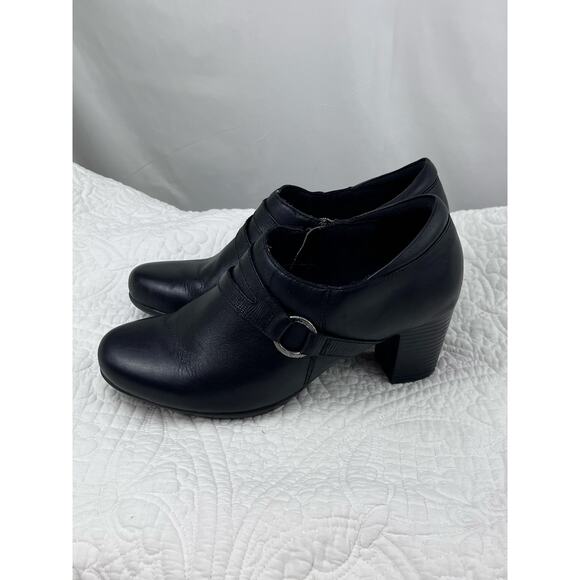 Clarks Bendables Women's Size 9.5M Black Slip On Leather Heels Comfort - Picture 10 of 11